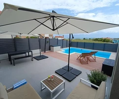 Dom s bazénom, Nin, 3 izby, 84,27 m²