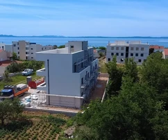 Moderan stan s velikim vrtom, Privlaka, 96m2, NOVOGRADNJA