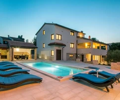 Pula, Premantura - Elite-residenz mit pool