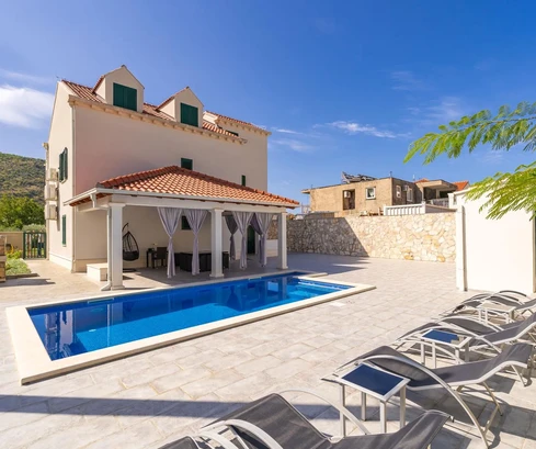 Modern home with a pool available in Rijeka Dubrovačka for purchase in Croatia