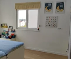 Trogir, Soline, apartamento de tres habitaciones de 100 m2 con vistas al mar, 2 plazas de aparcamiento