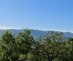 Panorámás kilátással rendelkező penthouse Kastavban eladó Horvátországban