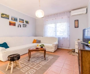 Casa independiente con edificio adicional en venta en Medulin, Croacia