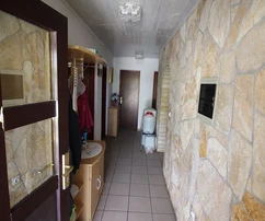 Semi-detached house with two apartments 50 meters from the sea