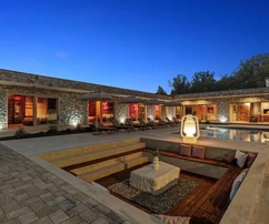 Villa avec piscine et court de tennis à vendre à Dicmo en Croatie