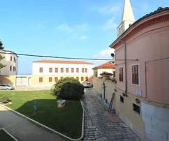 Istrien, Poreč - Vollständig renoviertes Haus in der Altstadt mit 3 Studio-Apartments und Meerblick