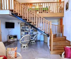 Prostorný rodinný dům s rozlehlou zahradou na Brači