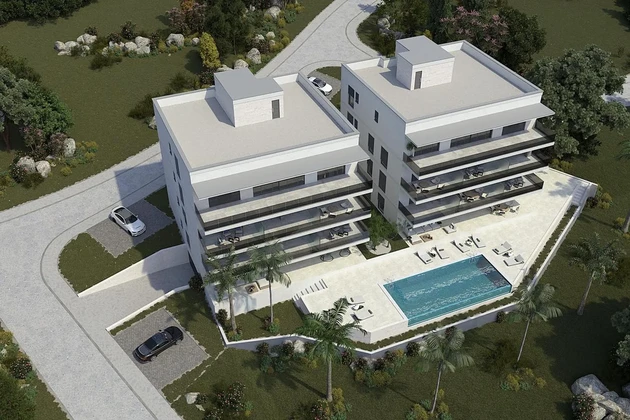 Primosten, ático de cuatro habitaciones con terraza en la azotea y piscina