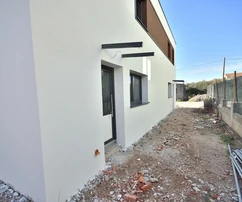 Vodice - *NOUVELLE CONSTRUCTION* appartement en duplex avec jardin, terrasse sur le toit