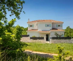 Alrededores de Poreč: Encantadora villa de piedra con elegancia moderna