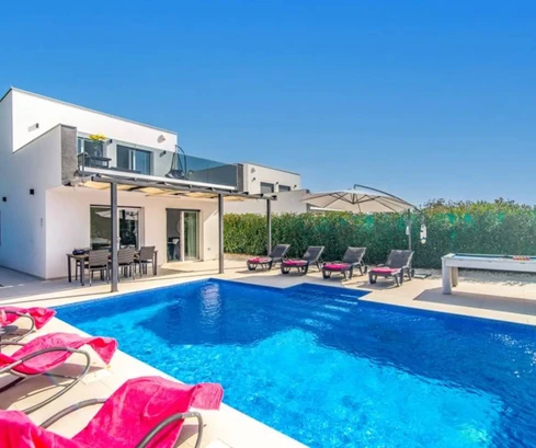 Smart home with a pool for sale in Istria in Croatia