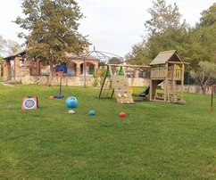 Istrijský kamenný dům s bazénem na prodej ve Višnjanu v Chorvatsku