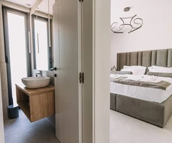 Villa en venta en Privlaka con piscina y sauna en Croacia