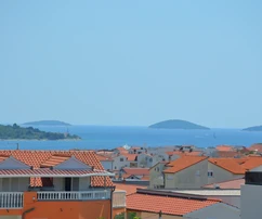 Vodice - Zwei-Zimmer-Wohnung S6 im ersten Stock mit Meerblick