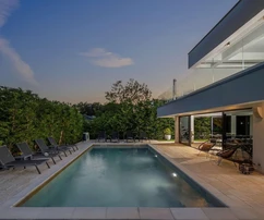 Villa de lujo con piscina climatizada en Lovrečica, Umag: Vida serena junto al Adriático