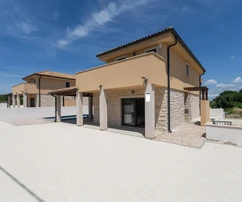 Istria, Svetvinčenat: Villa moderna con piscina, Nuova costruzione, Juršići