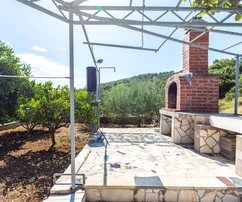 Detached home for sale with sea views in Croatia