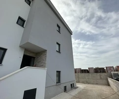 Priestranný byt na predaj v Meduline s terasami v Chorvátsku