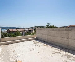 Bliźniak z basenem na sprzedaż na wyspie Murter w Chorwacji