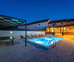 Zadar, Podgradina - Autentica casa in pietra dalmata con piscina, taverna tradizionale e vista mare
