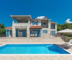 Višnjan | Luxus villa eladó privát jacuzzival, szaunával és medencével