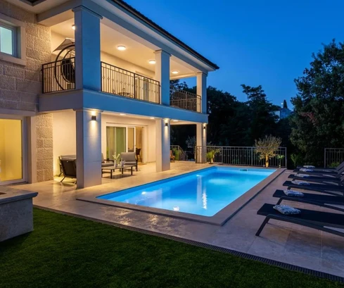 Vila na prodej v Krku nedaleko moře v Chorvatsku