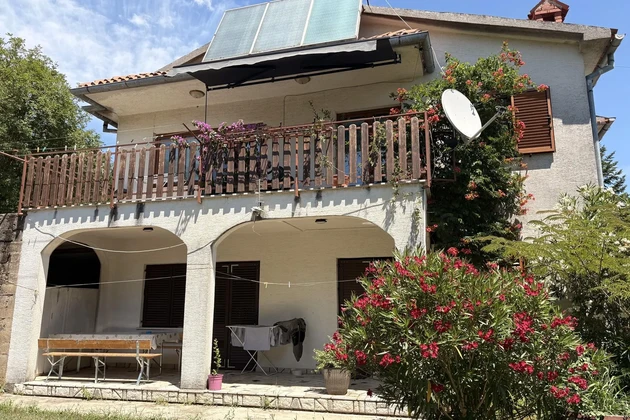 Istria, Labin, spaziosa casa indipendente con vista unica