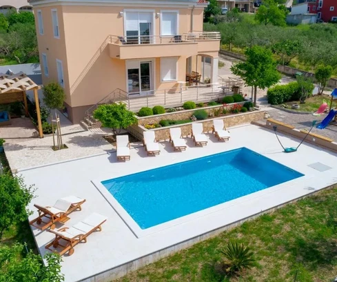 Sea view house in Kastel Sucurac