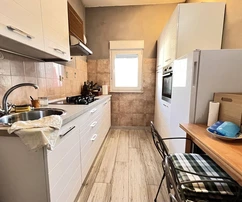 Casa en venta en Valbandon a solo un corto paseo del mar en Croacia