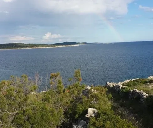 Rogoznica, Stivašnica, field. ground floor 2755m2, first row to the sea!