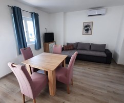 Vodicében tengerparthoz közeli ház várja új tulajdonosát