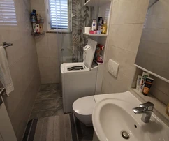 Byt druhé patro 68,86 m² obytná plocha, třípokojový