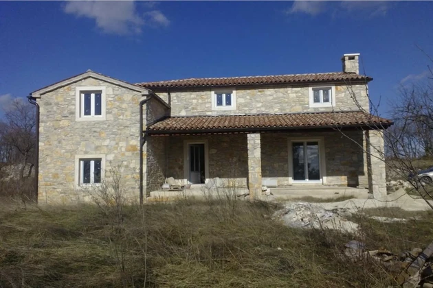 Steinhaus mit Pool in Istrien zu verkaufen in Kroatien