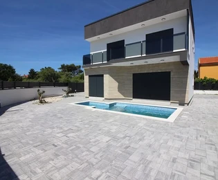 Maison avec piscine, à 500 mètres de la mer, entièrement équipée