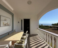 Vir, maison avec 5 appartements et vue sur la mer