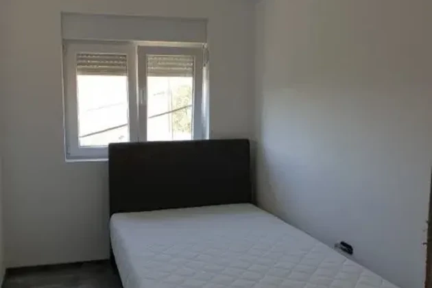 Split, Dujmovača, casa su due piani di 160 m2 con cortile e piscina
