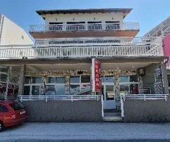 Trogir, Mastrinka, maison individuelle 500 m², PREMIÈRE LIGNE SUR LA MER !