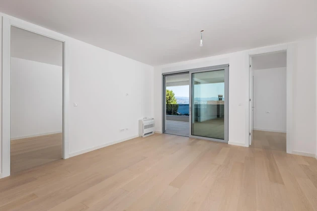 Appartamento con tre camere da letto in vendita con giardino e terrazza a Opatija in Croazia