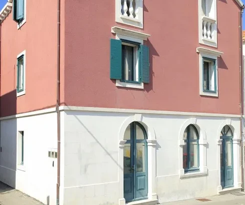 Óvárosi kővilla Korčula szigetén - Vela Luka