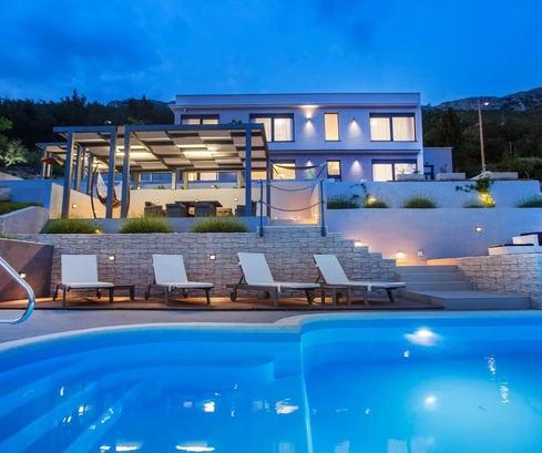Villa di lusso in vendita a Kaštela con vista sul mare in Croazia
