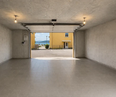 Espacio polivalente 55 m² - 2ª fila desde el mar - garaje espacioso