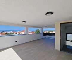 Vir - Trojizbový apartmán s strešnou terasou, výhľadom na more a okolie