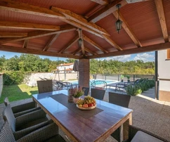 Villa medencével csendes helyen, Isztria, Poreč