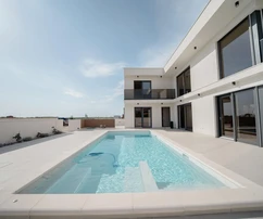 Luxusná vila na predaj v Privlake blízko mora v Chorvátsku