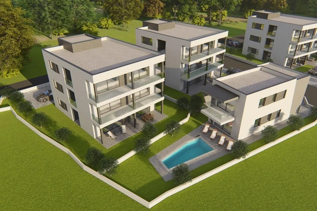 Isztria, Medulin, tágas apartman 4 hálószobával, parkolóval, lifttel