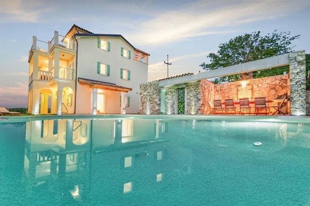 Encantadora villa con piscina y vistas encantadoras, Istria, Motovun