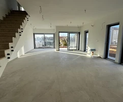 Casa bifamiliare in vendita a soli 500 metri dal mare a Verteneglio in Croazia