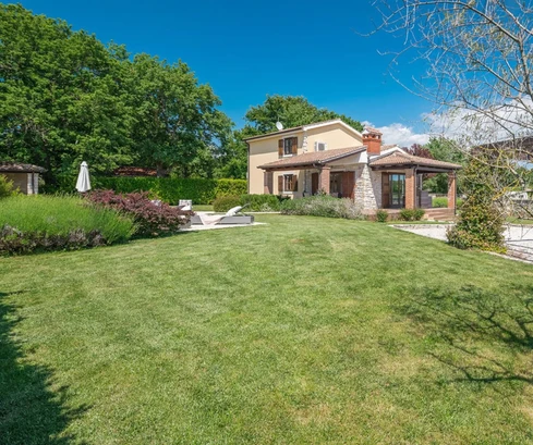 Maison individuelle avec piscine disponible en Istrie à l'achat en Croatie