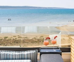 Zadar, Villa de luxe en bord de mer avec piscine, espace bien-être et vue panoramique