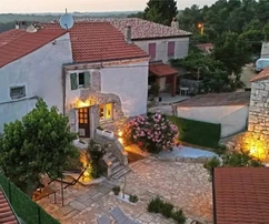 Istria, Poreč: Renovated stone house with guest house